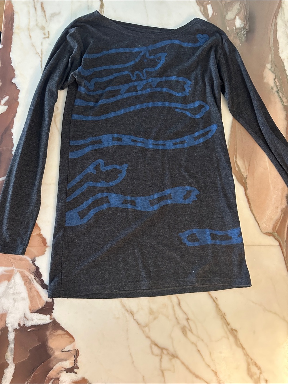 Tsumori Chisato women’s Dark Gray merino Crewneck with Blue Wave Graphic
